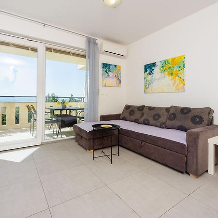 Apartments Petak Novi ドラマリ エクステリア 写真