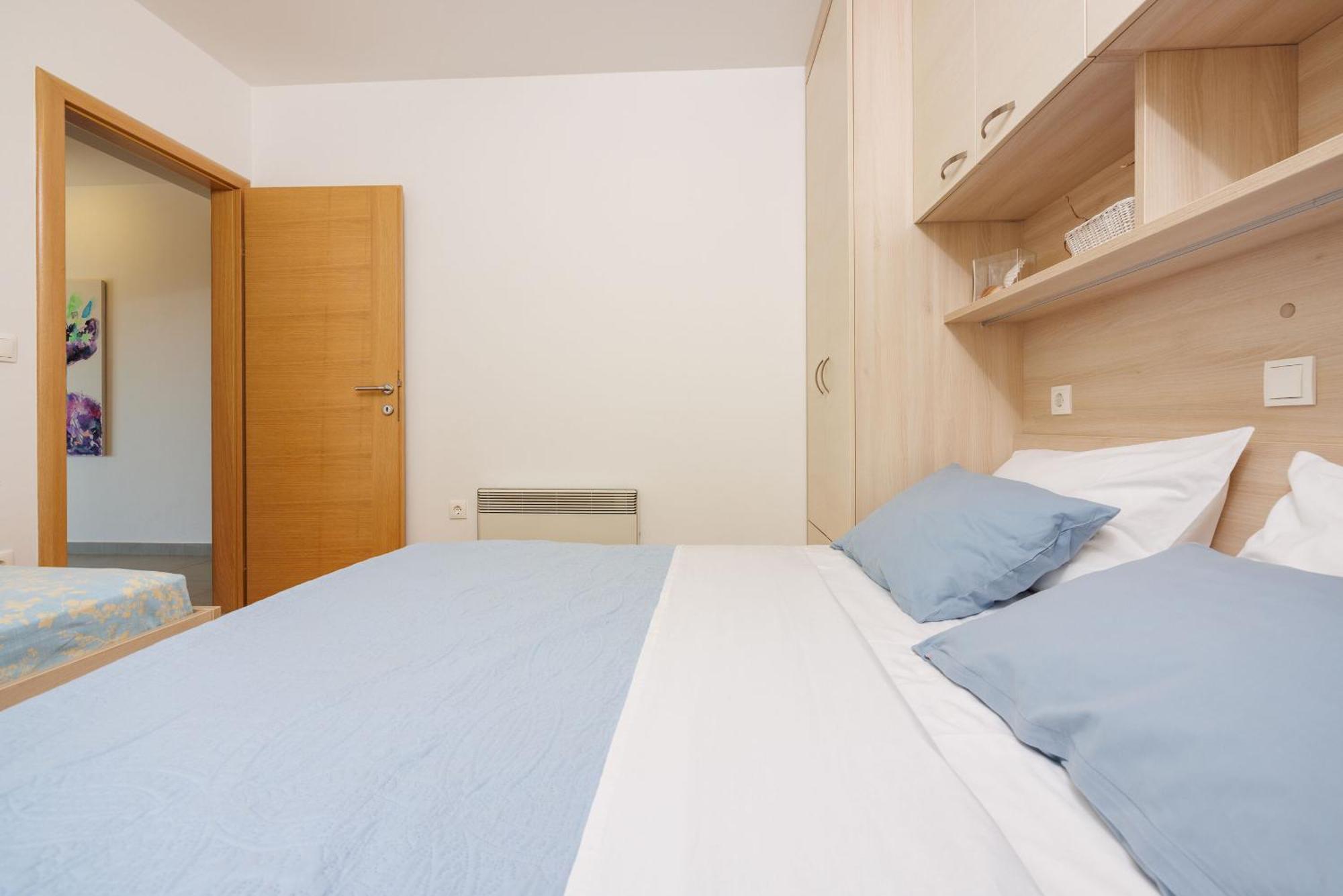Apartments Petak Novi ドラマリ エクステリア 写真