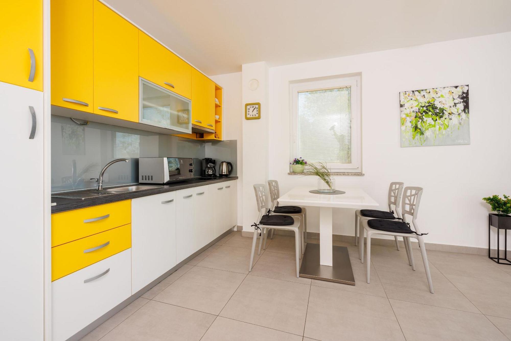 Apartments Petak Novi ドラマリ エクステリア 写真