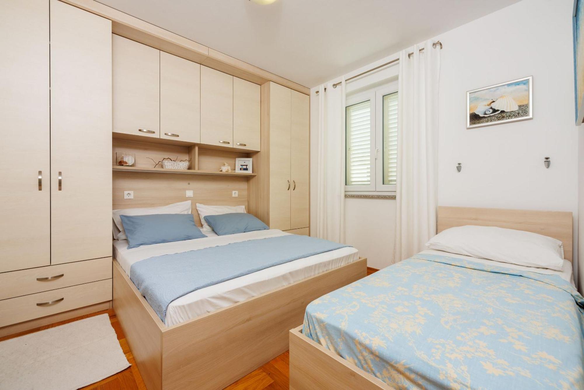 Apartments Petak Novi ドラマリ エクステリア 写真