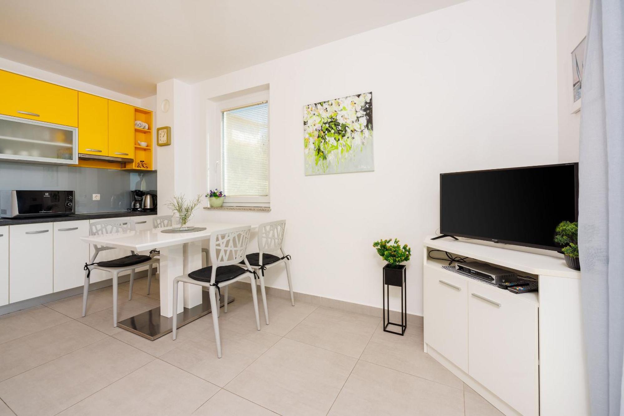 Apartments Petak Novi ドラマリ エクステリア 写真